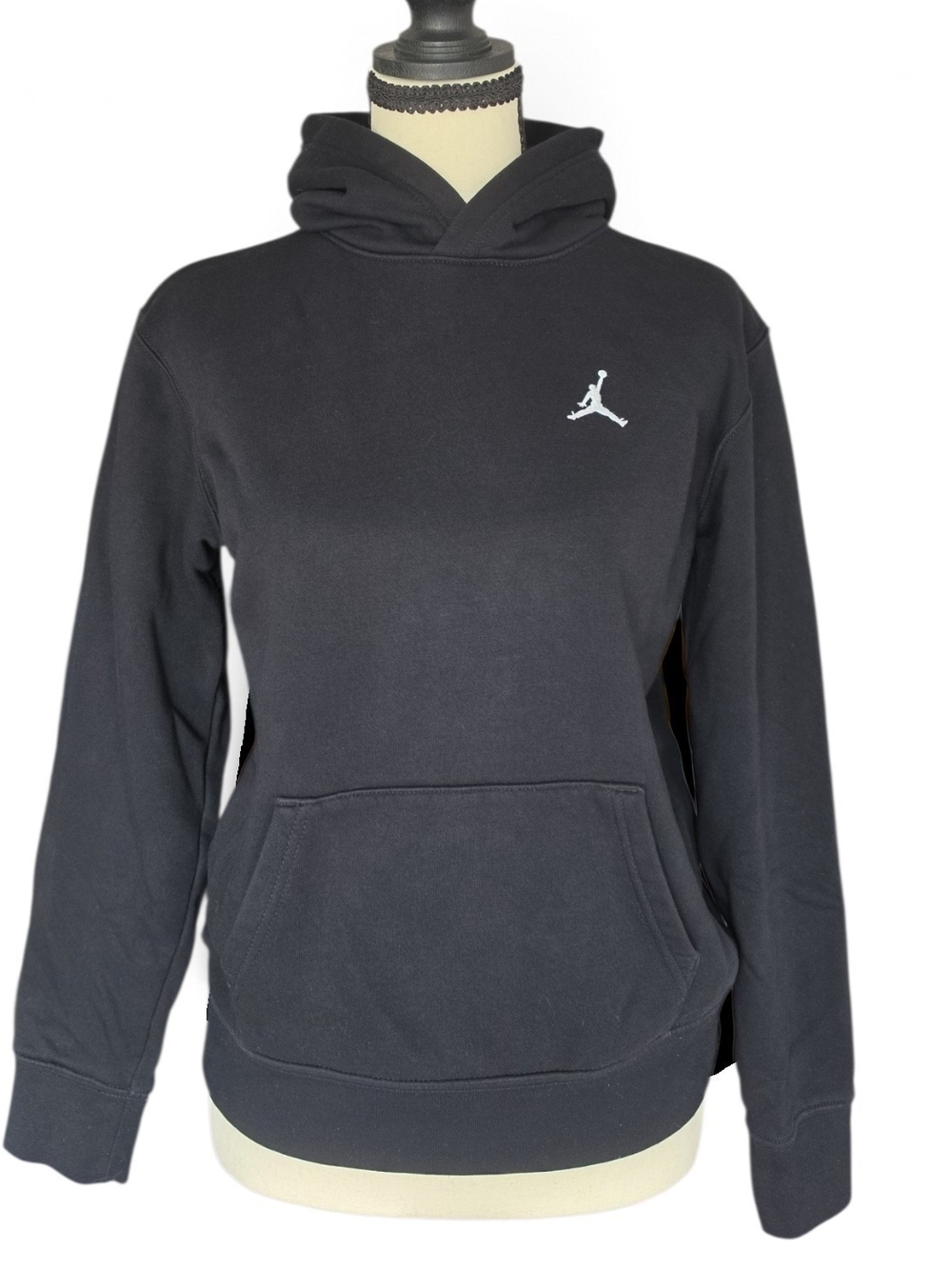 Jordan Boys Black Pullover Hoodie-Size Large